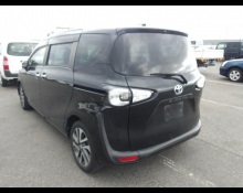 Toyota Sienta 2016