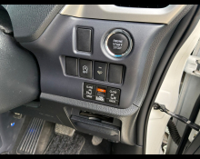 Toyota Voxy 2014