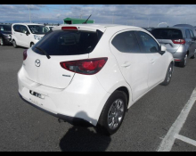 Mazda Mazda2 2021