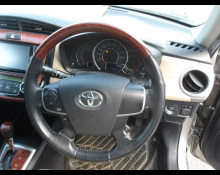 Toyota Corolla Axio 2013