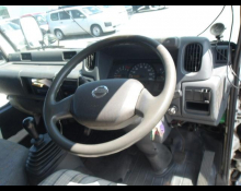 Nissan Atlas 2003