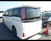 Toyota Noah 2019