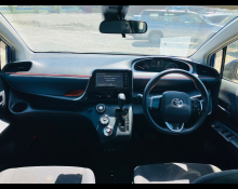 Toyota Sienta 2021