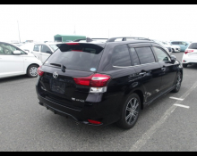 Toyota Corolla Fielder 2015