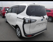 Toyota Sienta 2019