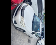 Toyota Corolla Axio 2012