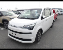 Toyota Spade 2020