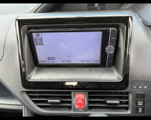 Toyota Noah 2014