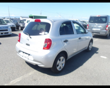 Nissan March 2022