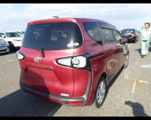 Toyota Sienta 2017