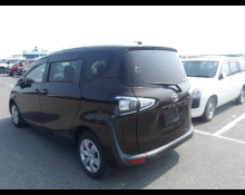Toyota Sienta 2019