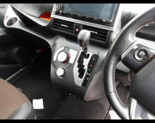 Toyota Sienta 2019