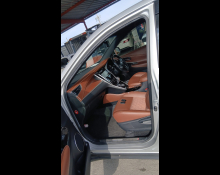Toyota Harrier 2019