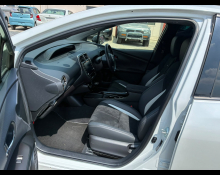 Toyota Prius PHV 2021