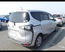 Toyota Sienta 2019