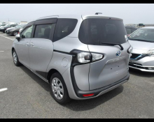 Toyota Sienta 2018