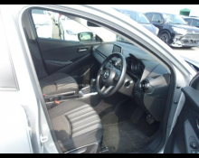 Mazda Mazda2 2021
