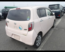 Toyota Pixis Epoch 2012