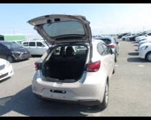 Mazda Mazda2 2022