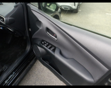 Toyota Prius PHEV 2022