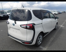 Toyota Sienta 2018