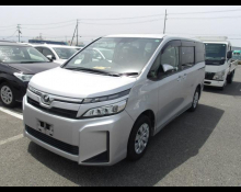 Toyota Voxy 2018