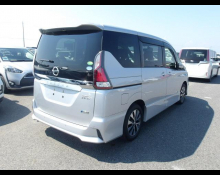 Nissan Serena 2018