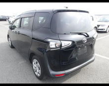 Toyota Sienta 2021