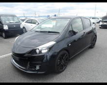 Toyota Vitz 2015