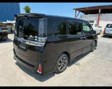 Toyota Voxy 2017