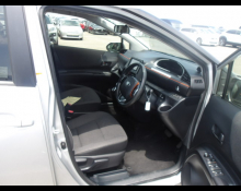 Toyota Sienta 2021