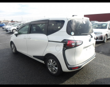 Toyota Sienta 2021