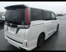 Toyota Esquire 2019