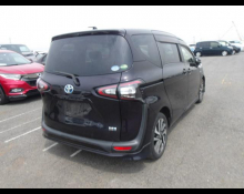 Toyota Sienta 2018