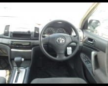 Toyota Premio 2004