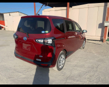 Toyota Sienta 2019