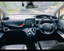 Toyota Sienta 2019