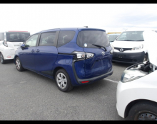 Toyota Sienta 2021