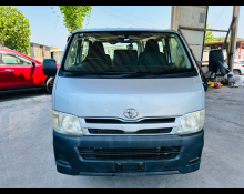 Toyota Hiace Van 2011