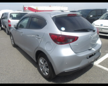 Mazda Mazda2 2021