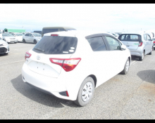 Toyota Vitz 2017