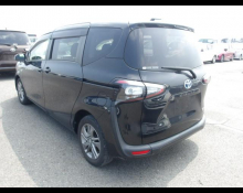 Toyota Sienta 2018