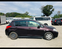 Nissan Tiida 2012
