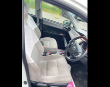 Toyota Corolla Axio 2012