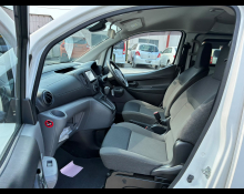 Nissan NV200 2021