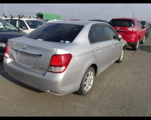 Toyota Corolla Axio 2013