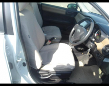 Toyota Corolla Axio 2014