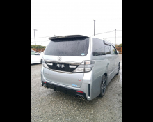 Toyota Vellfire 2013