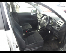 Toyota Corolla Axio 2015