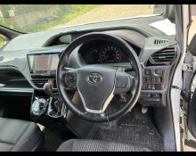 Toyota Voxy 2017